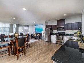 Avana on Pine in Long Beach, CA - Building Photo - Building Photo