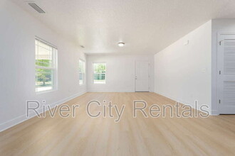 5403 Laredo St in Keystone Heights, FL - Building Photo - Building Photo