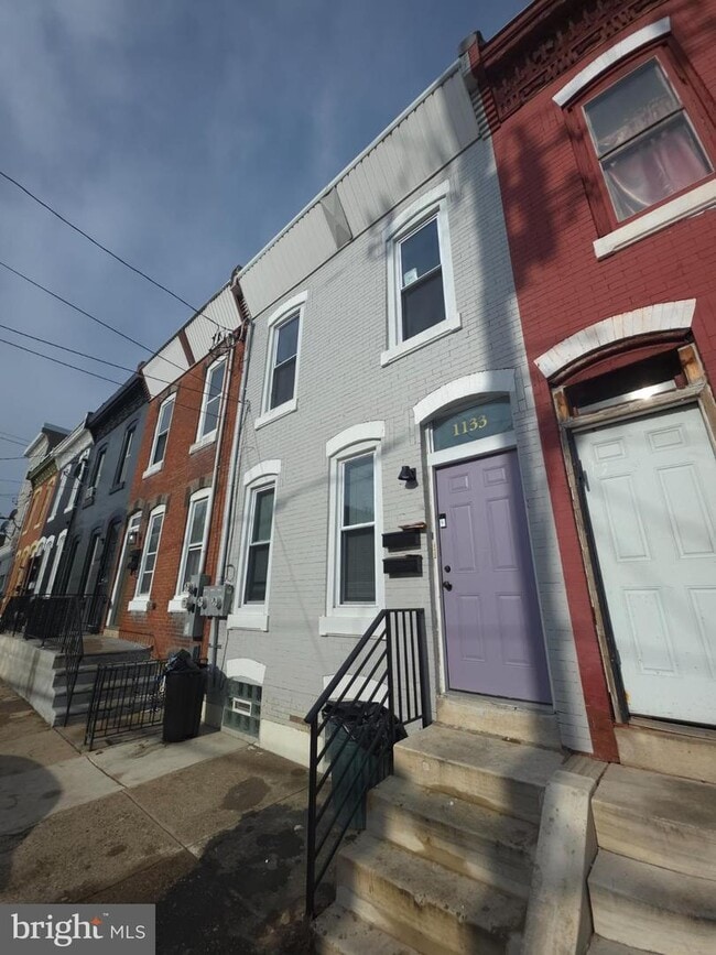 1133 W Somerset St, Unit #2 in Philadelphia, PA - Foto de edificio - Building Photo