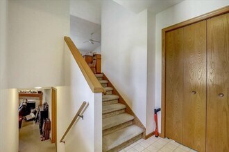 519 Blaser Dr in Belleville, WI - Foto de edificio - Building Photo