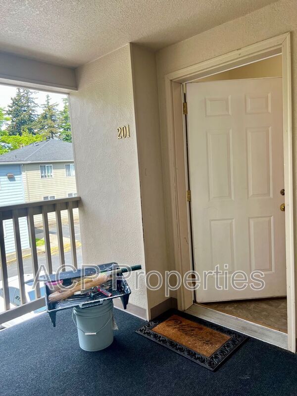 3356 Northwest Ave in Bellingham, WA - Building Photo - Building Photo