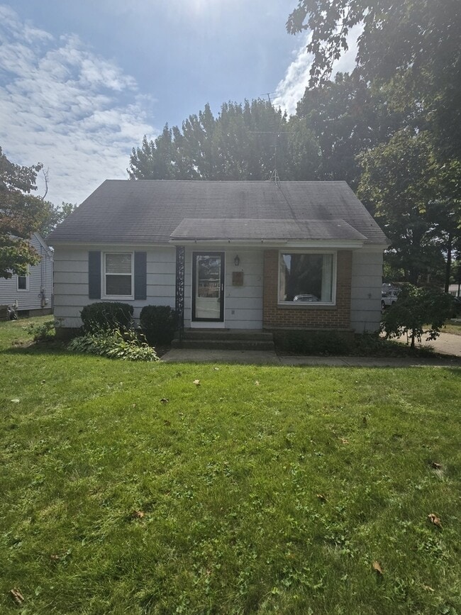 property at 38 E 32nd St