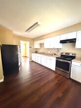 308 W James Ave in Baytown, TX - Building Photo - Building Photo