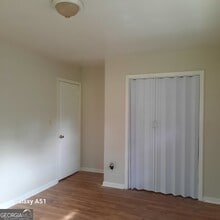 1638 E Woodberry Ave in Atlanta, GA - Building Photo - Building Photo