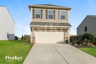 195 Hidden Lakes Rd in Statesville, NC - Building Photo - Building Photo