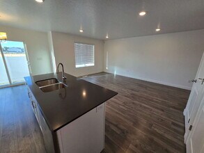 1188 E Pilot St in Saratoga Springs, UT - Building Photo - Building Photo