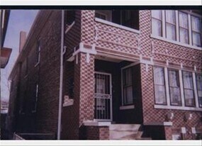6837 S Maplewood Ave in Chicago, IL - Building Photo