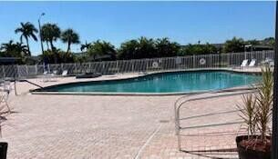 2580 Barkley Dr E in West Palm Beach, FL - Building Photo - Building Photo
