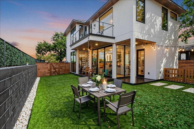 1901 Hamilton Ave in Austin, TX - Building Photo - Building Photo