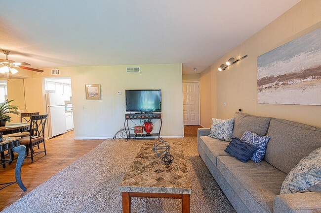 Deer Wood in Lufkin, TX - Building Photo - Building Photo