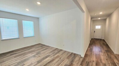 1000 Chip St in Little Elm, TX - Foto de edificio - Building Photo