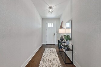 8421 Thompson Teal Trl in Austin, TX - Building Photo - Building Photo