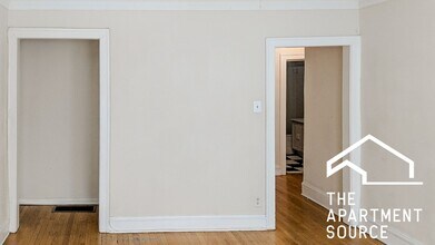 1904 W Winnemac Ave, Unit 1 in Chicago, IL - Building Photo - Building Photo