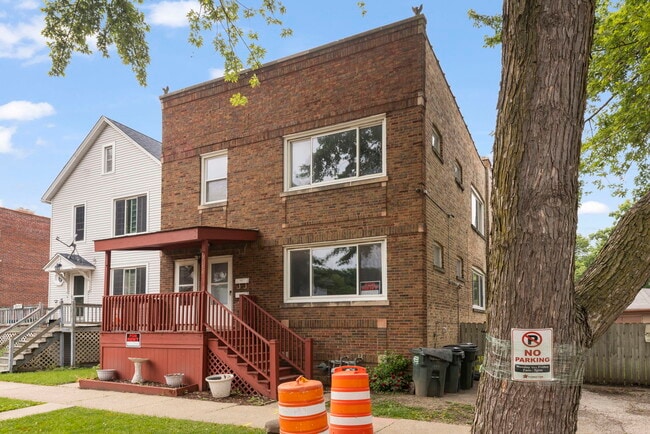 property at 9118 Lincoln Ave