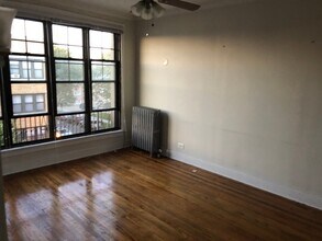 6364 N Hermitage Ave in Chicago, IL - Foto de edificio - Building Photo