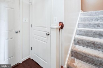 12789 Lotte Dr in Woodbridge, VA - Building Photo - Building Photo