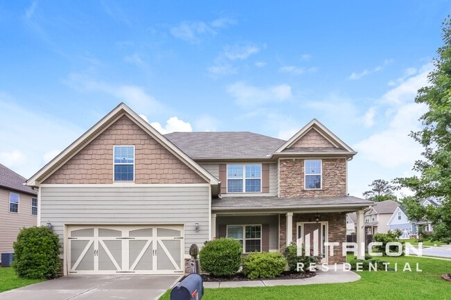 property at 3 Hillshire Dr