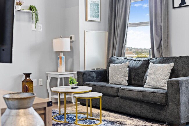 95 Broadway-SI ID1240388P, Unit SI ID1240388P in Everett, MA - Foto de edificio - Building Photo