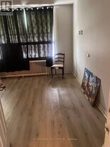 2034 Weston Rd in Toronto, ON - Building Photo