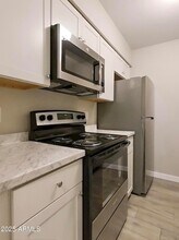 2737 N Salem, Unit 101 in Mesa, AZ - Foto de edificio - Building Photo
