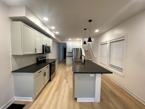 1234-1236-1236 Summit St in Columbus, OH - Building Photo - Building Photo