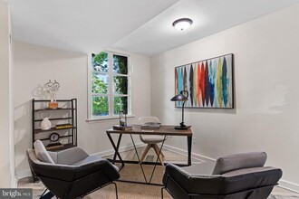 2517 I St NW in Washington, DC - Building Photo - Building Photo