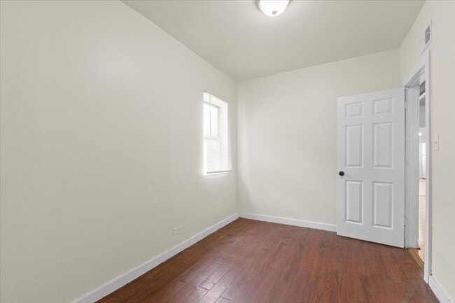 4841 S Loomis Blvd, Unit 2