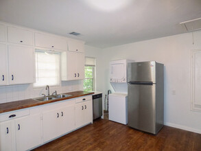 5511 Winton St in Dallas, TX - Building Photo - Building Photo