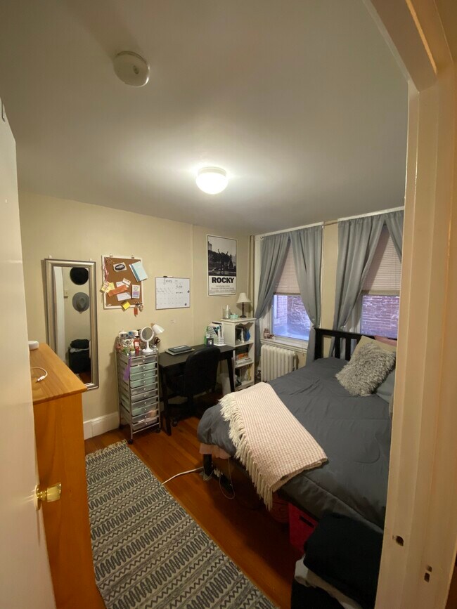 property at 221 Hanover St