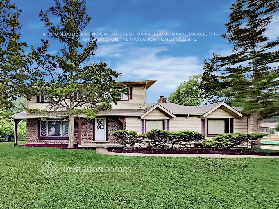 415 Sussex Ct in Buffalo Grove, IL - Building Photo