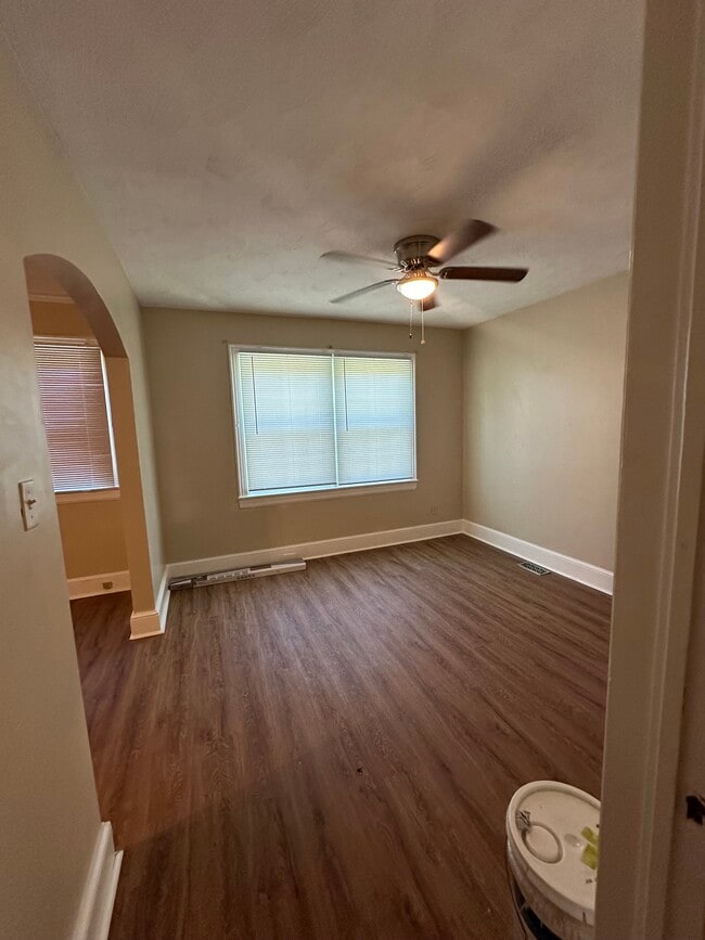 107 Mitchell St in Lewiston Woodville, NC - Foto de edificio - Building Photo