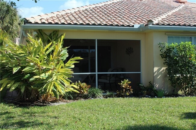 3013 Futuna Ln in Naples, FL - Building Photo - Building Photo