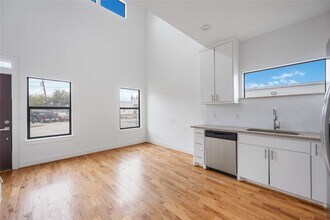 1617 Dumble St in Houston, TX - Building Photo - Building Photo