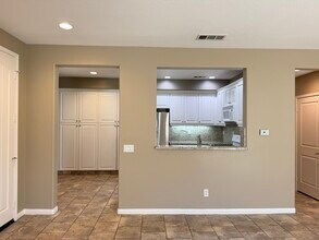 28377 Mirabelle Ln in Santa Clarita, CA - Foto de edificio - Building Photo