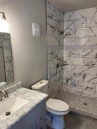 2727 Houston Ave photo'