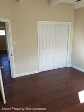 325 E Leatrice Ln in Anaheim, CA - Building Photo - Building Photo