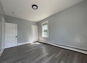 3 Kenyon Ct in Hartford, CT - Building Photo