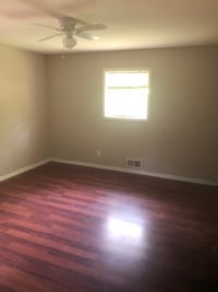 61 Pine St NE photo'