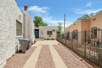 1104 Madeline Dr in El Paso, TX - Building Photo - Building Photo