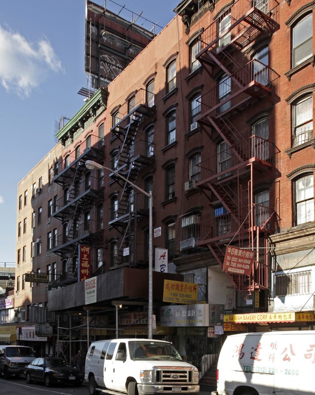 7 Eldridge St in New York, NY - Foto de edificio - Building Photo