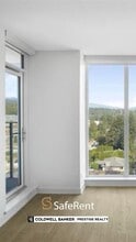 1471 Hunter St in North Vancouver, BC - Building Photo - Building Photo