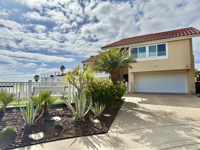 1309 Kaimalino Ln in San Diego, CA - Building Photo - Building Photo