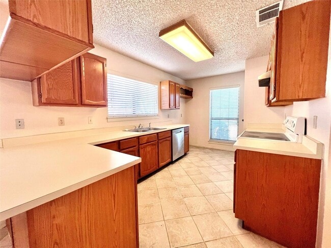 409 Kirkwood Dr in Lewisville, TX - Building Photo - Building Photo