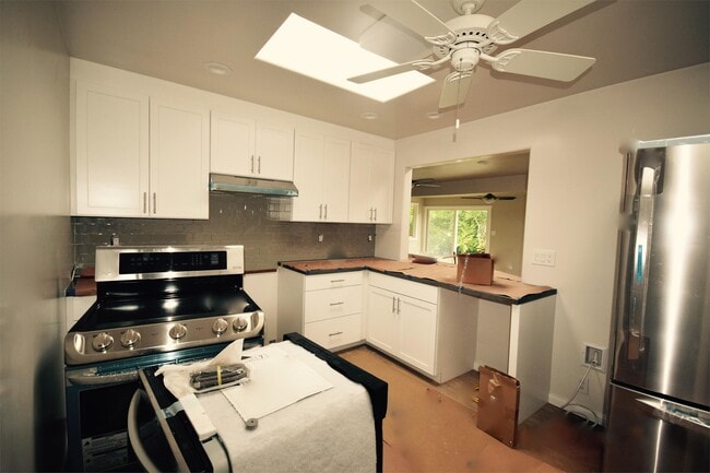 1187 Lunaai St in Kailua, HI - Building Photo - Building Photo