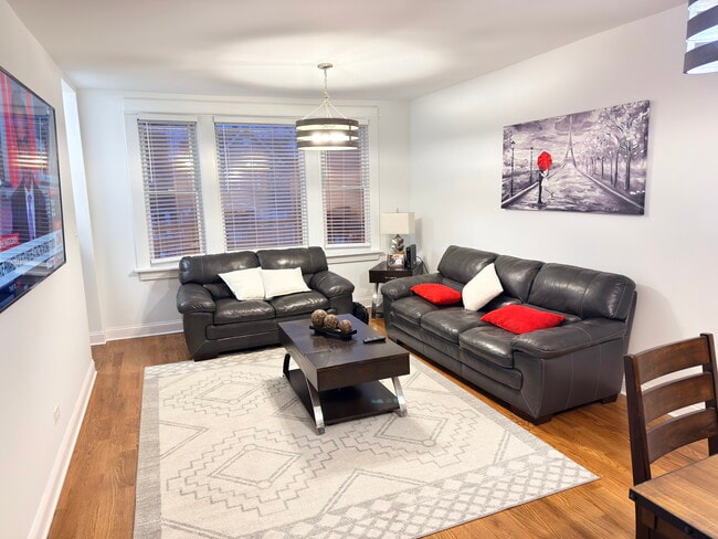 2922 N Rockwell St in Chicago, IL - Foto de edificio - Building Photo