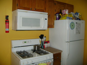 1117 Foster St, Unit B in Evanston, IL - Foto de edificio - Building Photo