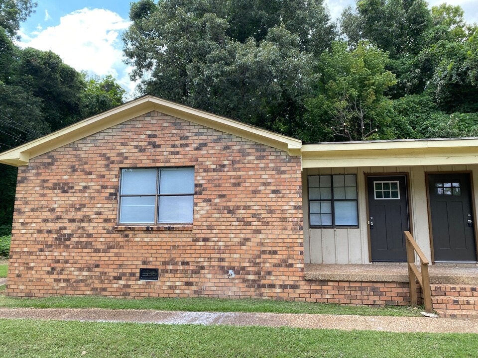 101 Bayberry Dr, Unit L in Jackson, TN - Foto de edificio