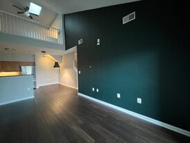 5130 Brittney Elyse Cir in Centreville, VA - Building Photo