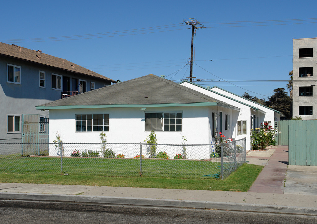 430 N "G" St in Oxnard, CA - Building Photo