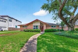 5526 Edith St in Houston, TX - Building Photo